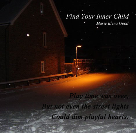 Streetlight in the snow photo credit:  Public Domain Pictures . Net