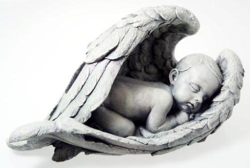 lrgscalecherub_baby_in_wings_11276