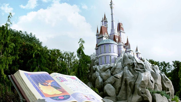 hkdl-att-fairy-tale-forest-detail-01